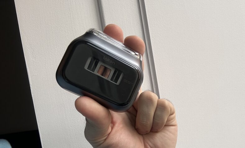 Laifen Electric Shaver Review: P3 Pro + T1 Pro (Hands-On Tested) 3 Laifen P3 Electric Shaver (Adam Hurly)