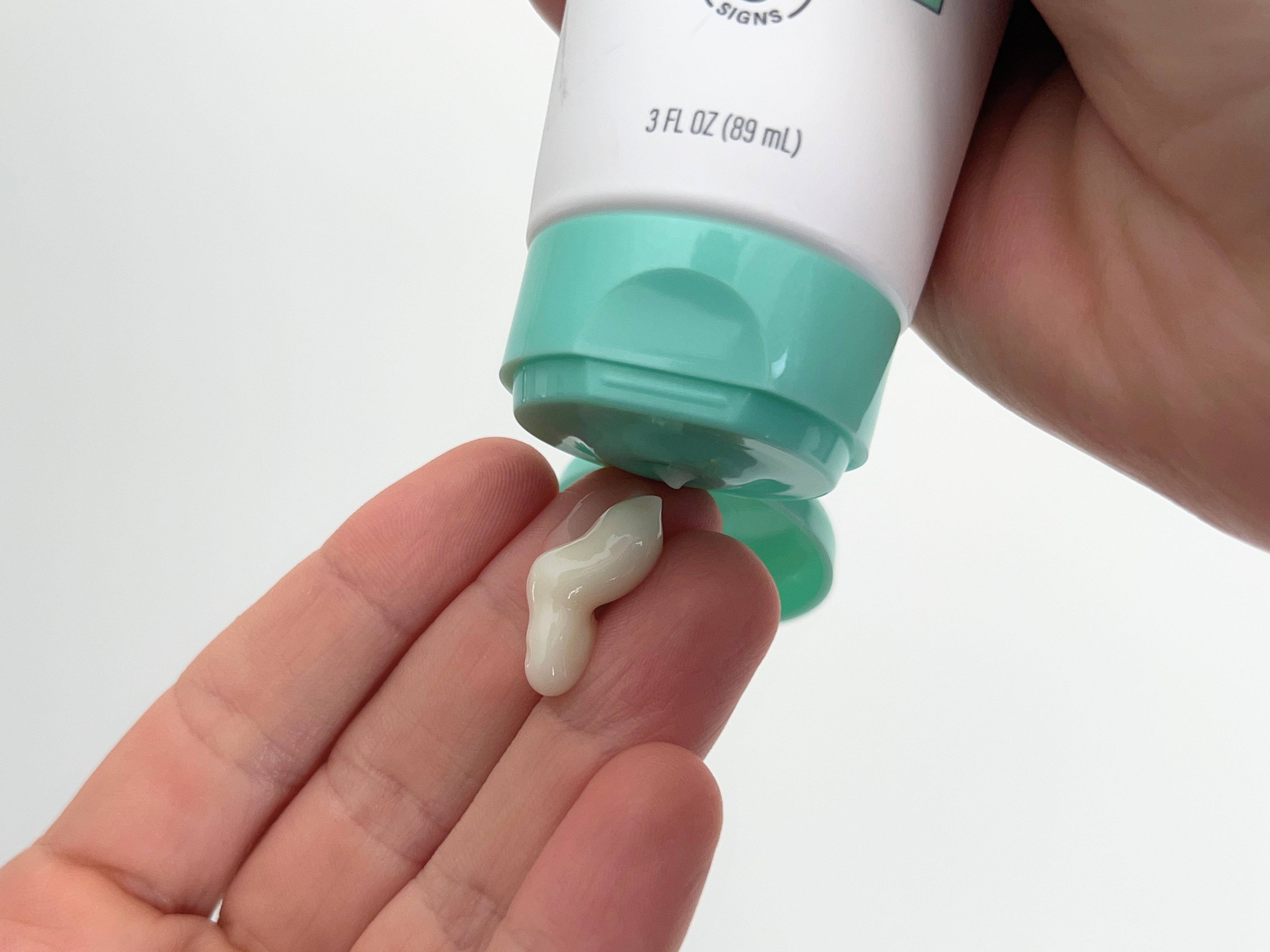 Cetaphil Mattifying Acne Moisturizer (0.5% Salicylic Acid) Texture