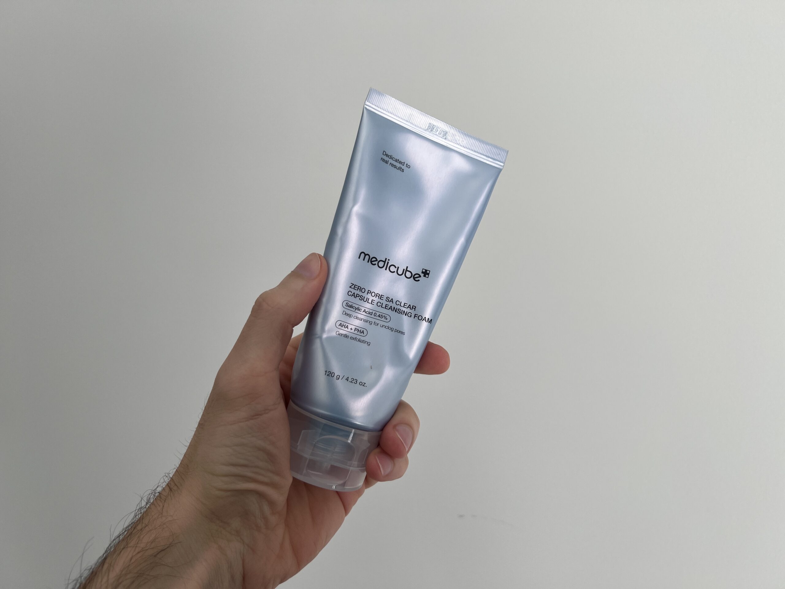 Medicube Zero Pore SA Clear Capsule Cleansing Foam