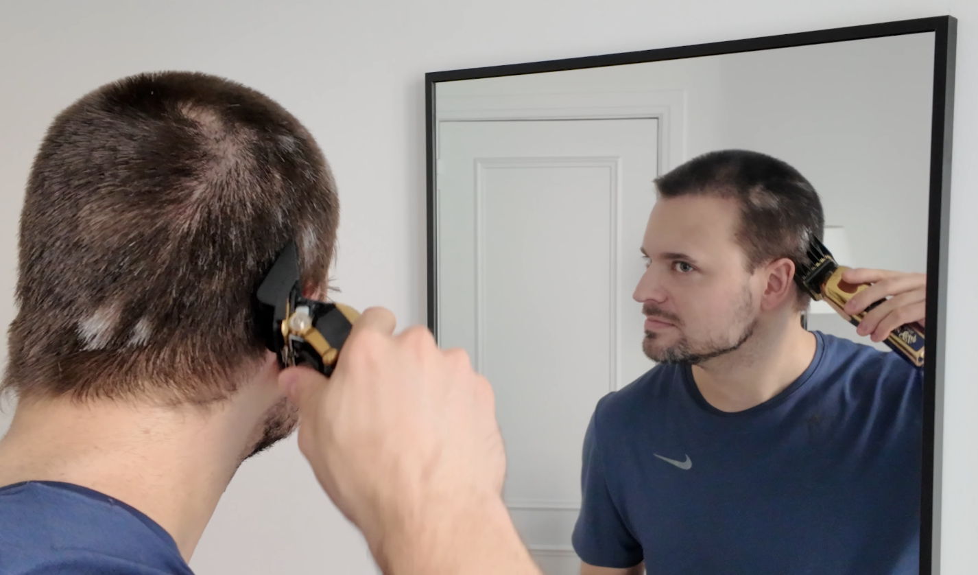 buzzing with the wahl magic clip