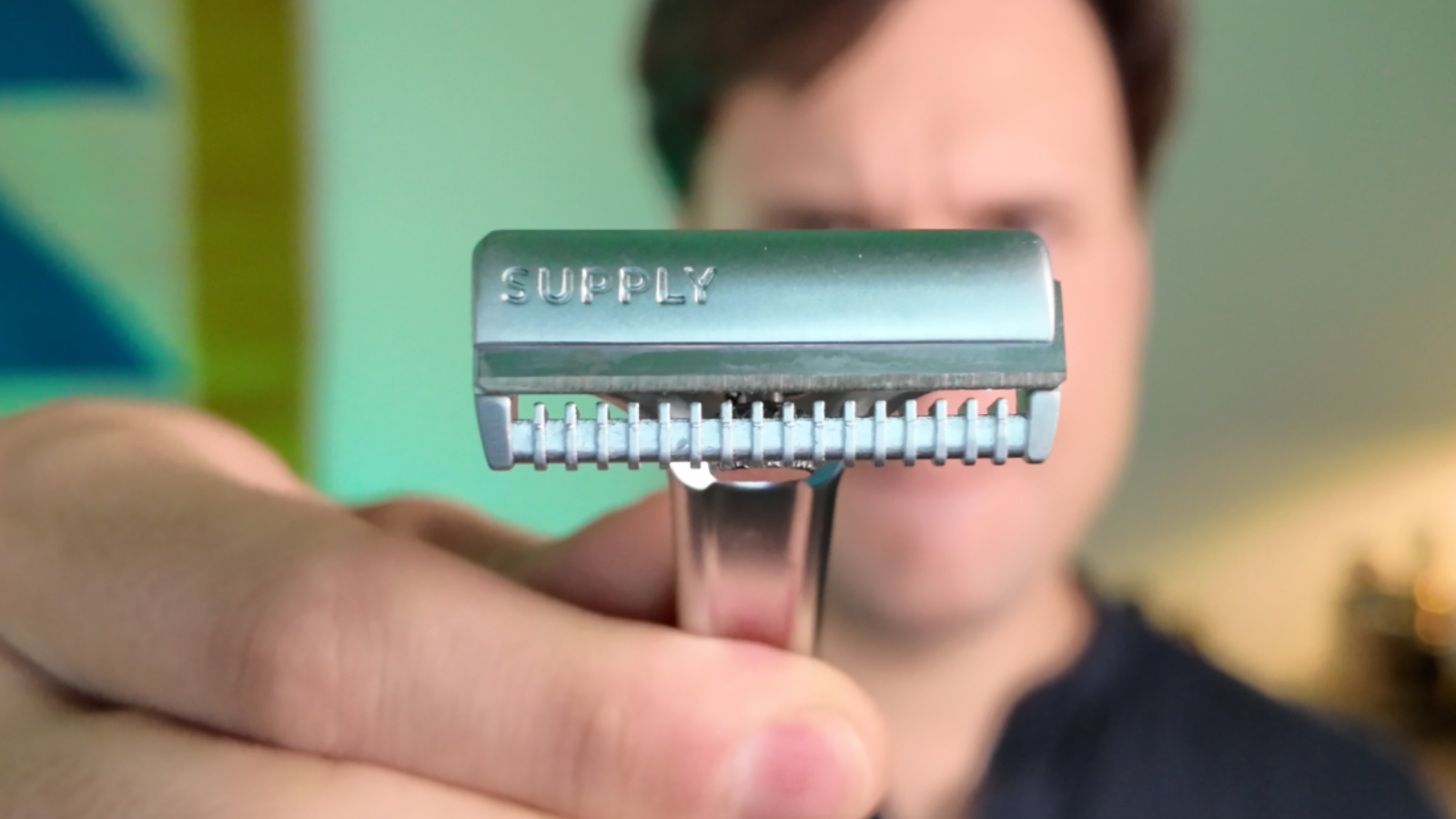 Showing the head of the Supply Single Edge Razor